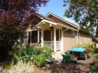 2120 N 61st St, Seattle, WA 98103