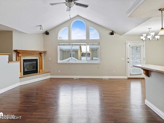 4th image of 5625 Tudor Square Ct