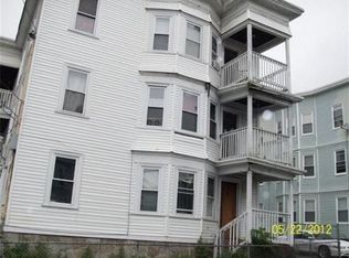 5-7 Saunders St #3, Lawrence, MA 01841