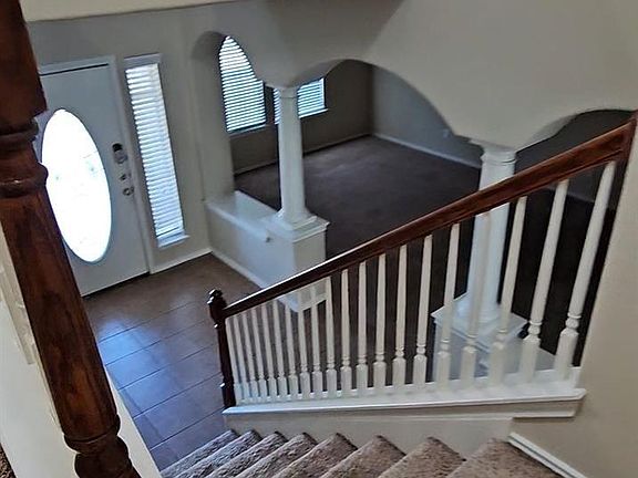 5th image of 2306 Scott Dr