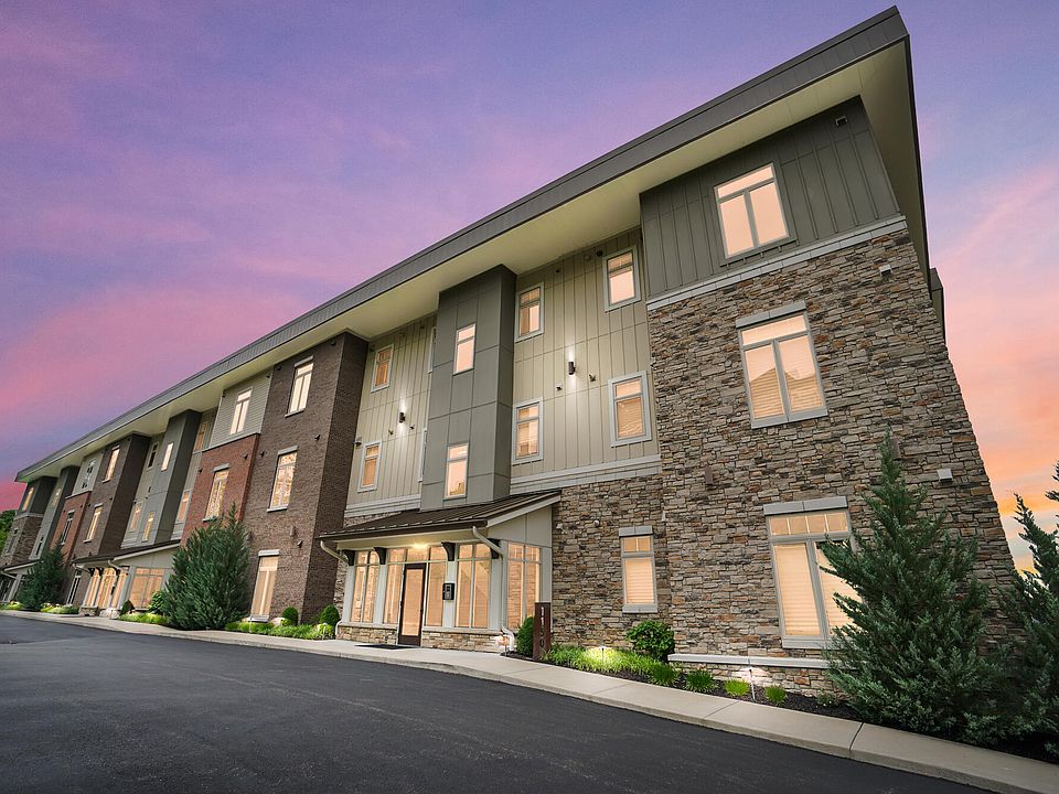1st image of 1150 Shavano Dr #16