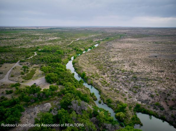1232 Black River Village Rd, Carlsbad, NM 88220