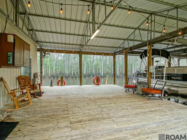 23304 Chene Blanc Ln, Maurepas, LA 70449