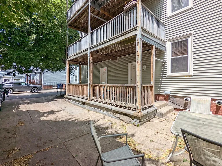 304 Western Ave #1 — Photo 26