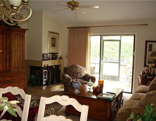 2nd image of 563 Albany Pl