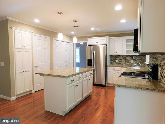 3rd image of 9291 River Vista Dr