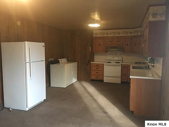 4th image of 220 Plum St