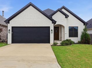 10 Short Leaf Ln, Little Rock, AR 72223