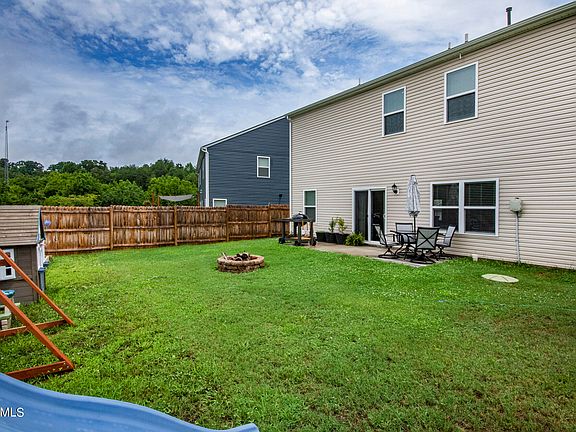 4th image of 2711 Minuteman Ln