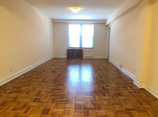 6767 Burns St APT 2K, Forest Hills, NY 11375