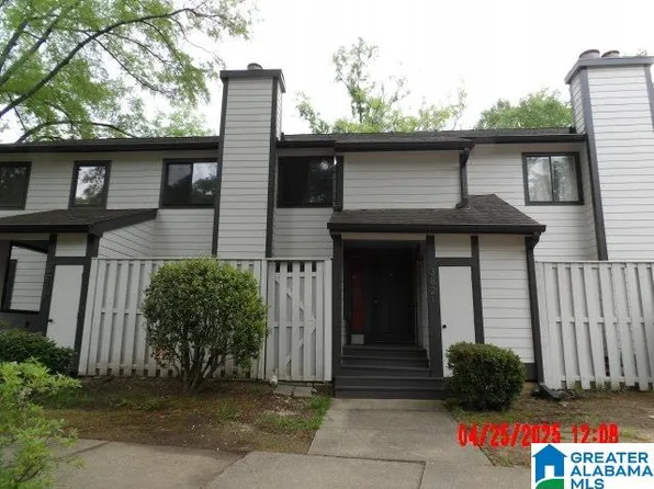 3821 Windhover Cir #6, Vestavia Hills, AL 35216