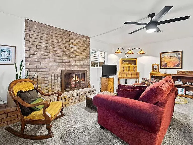 8511 E 47th Pl — Photo 3