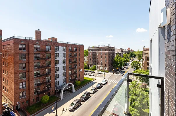 Rented by Compass | media 10