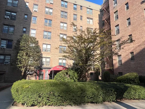 83-25 98 Street #1E, Woodhaven, NY 11421