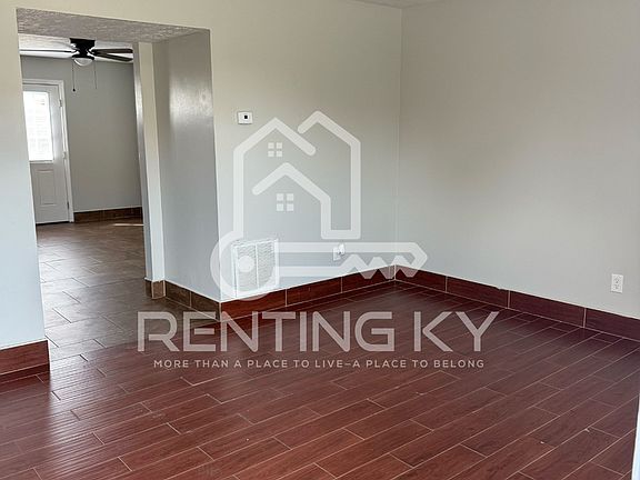 4th image of 174 S Killarney Ln #4