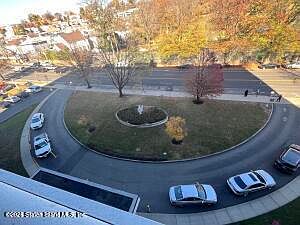 3rd image of 1100 Clove Rd APT 7M