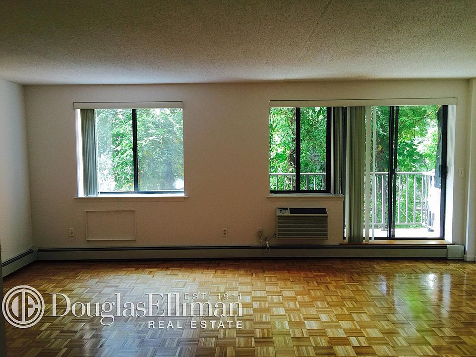 1st image of 6584 Austin St APT 1w