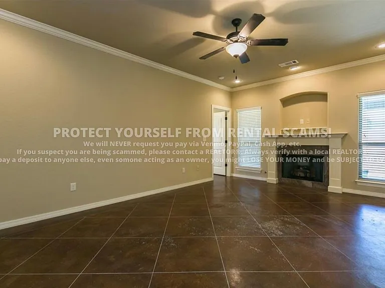 2852 W Millstone Dr — Photo 2