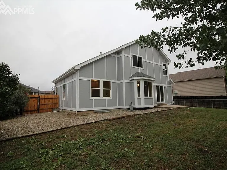 805 Ancestra Dr — Photo 17