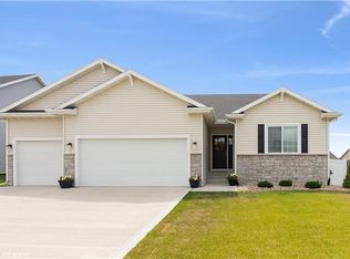 805 NE Addison Dr, Waukee, IA 50263