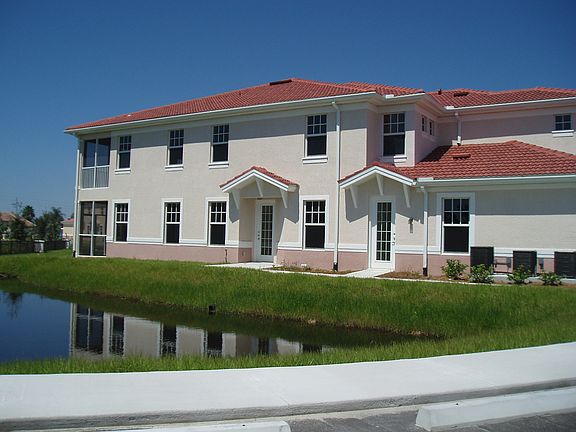 4th image of 240 W End Dr Building 7