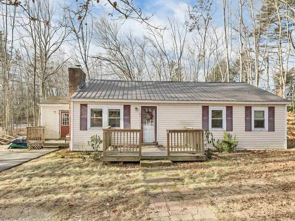 82 Pine Hill Road, Wolfeboro, NH 03894