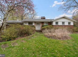 7025 Selkirk Dr, Bethesda, MD 20817