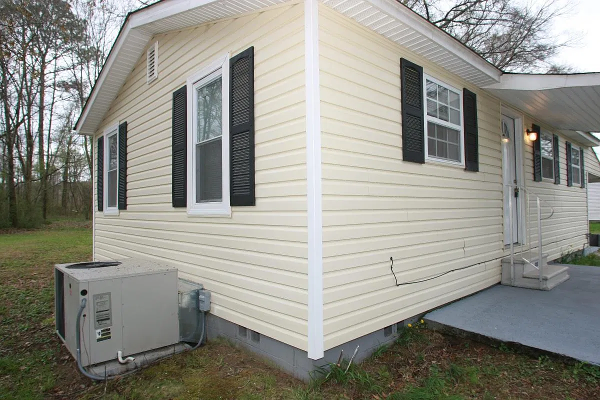 2 bed, 784 sqft, $1,345 — Photo 4
