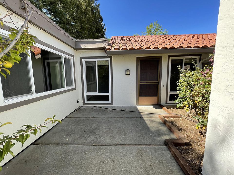 1st image of 8123 Park Villa Cir
