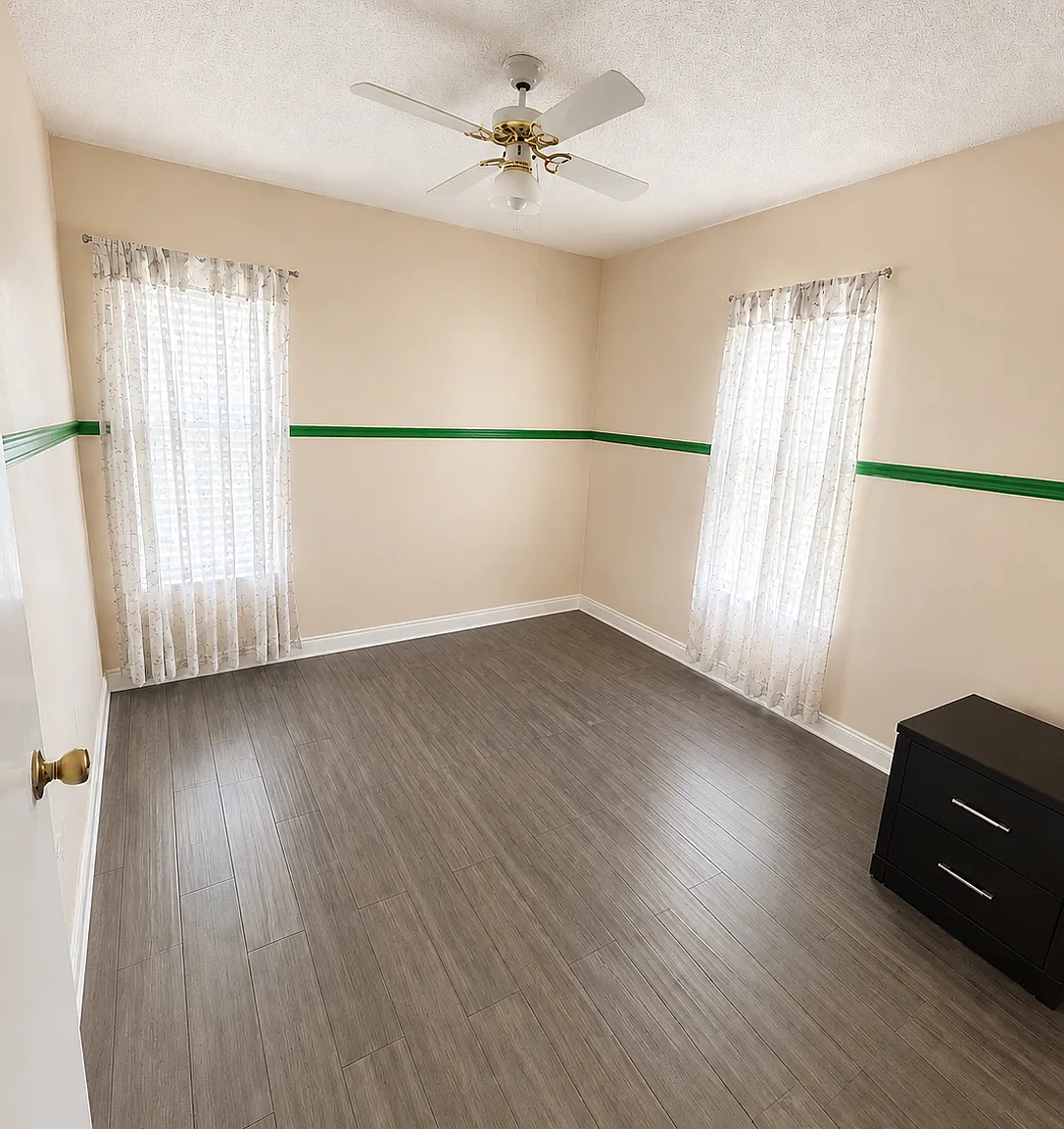 2 bed, 850 sqft, $2,000 — Photo 2