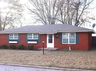 711 N 4th St, Weatherford, OK 73096