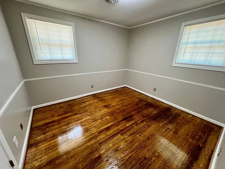 213 Kingnut Dr — Photo 16