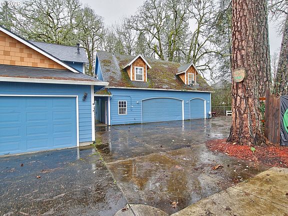2nd image of 13392 SW Bradley Ln