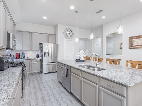 4th image of 5312 Leyton Dr