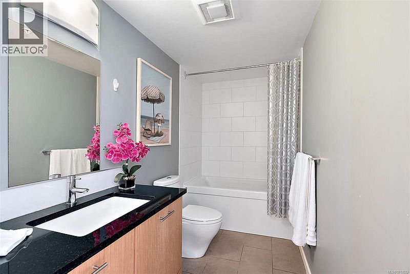 Victoria Apartment for rent - 1 Bedroom — photo 3