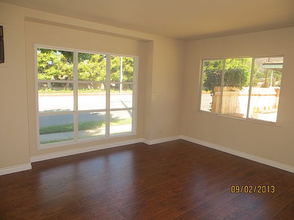 2nd image of 112 N Barranca Ave