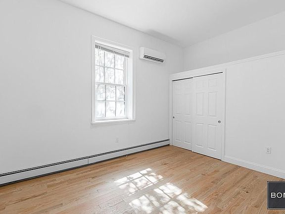 4th image of 71 W 10th St #2