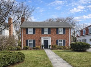 1940 Chestnut Ave, Wilmette, IL 60091