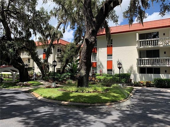 2nd image of 2635 Seville Blvd Unit 102