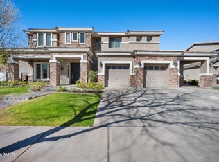 2988 E Comstock Dr, Gilbert, AZ 85296