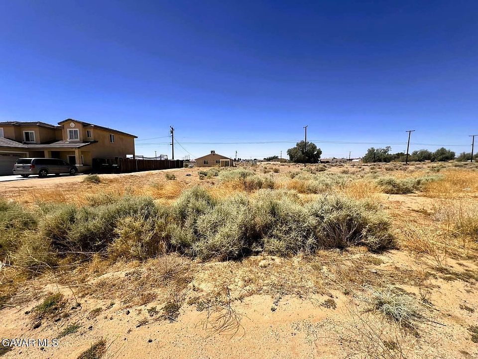 1st image of 8526 Heather Ave