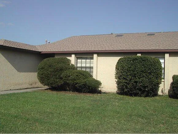 814 Poinciana St — Photo 1