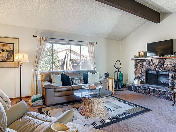 4th image of 1136 Lanewood Way