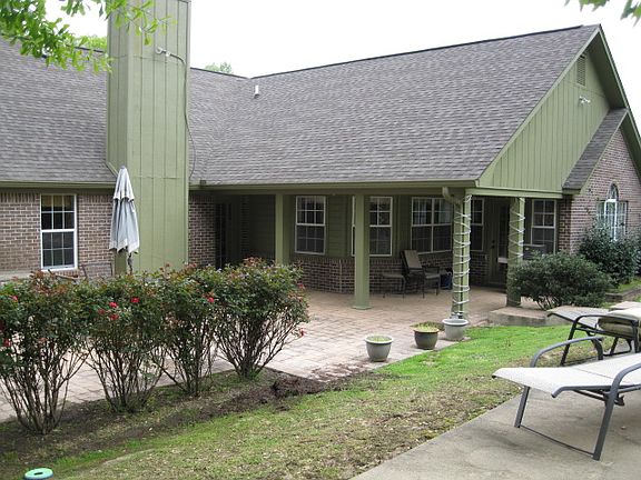 2nd image of 522 Wedgewood Dr