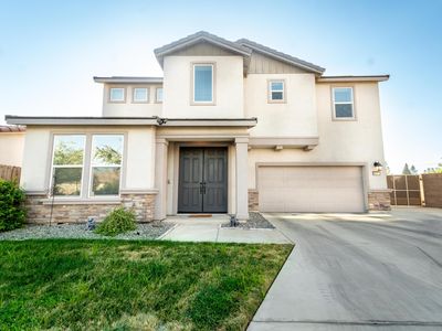 2017 S Velie Street, Visalia, CA, 93292