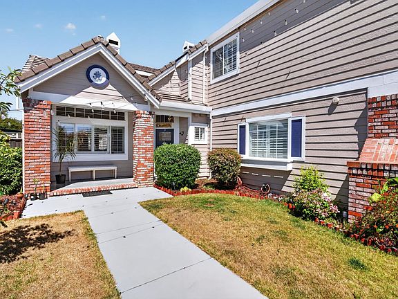5th image of 28100 Fox Hollow Dr
