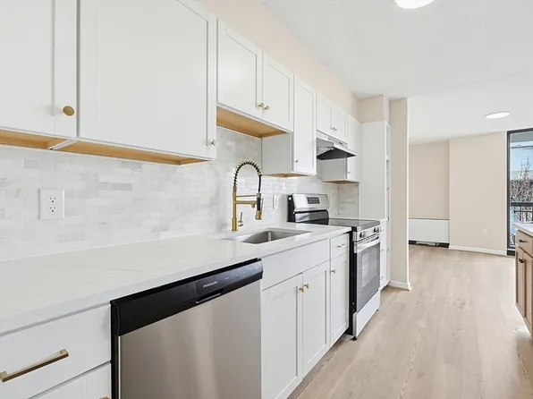 50 Longwood Ave APT 718, Brookline, MA 02446