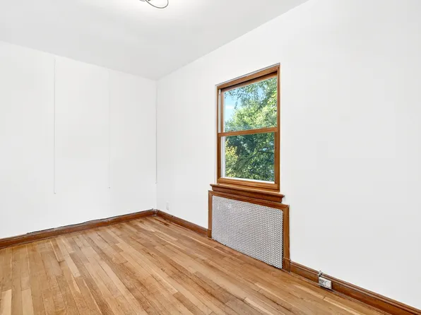 6015 Independence Avenue image 52 of 85