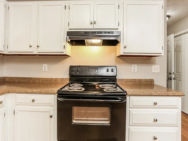 2280 Whitebluff Way — Photo 8