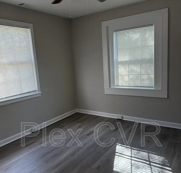 38 Mathews St — Photo 3